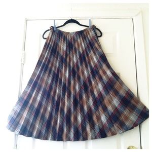 Vintage Pleated A Line Skirt